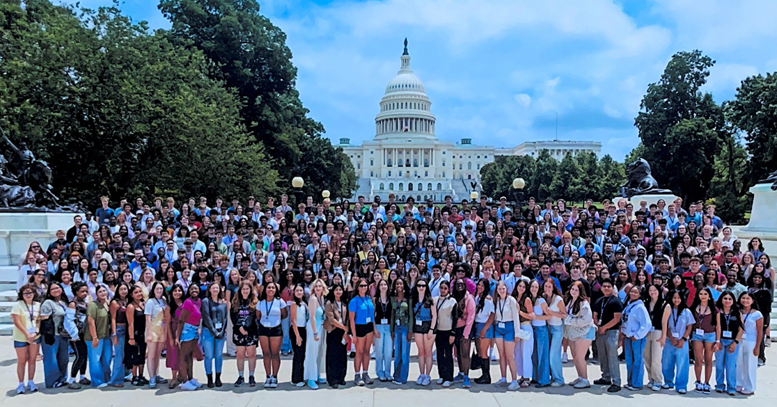 Florida Virtual School Graduates Selected For National Civic Engagement in Washington, D.C.